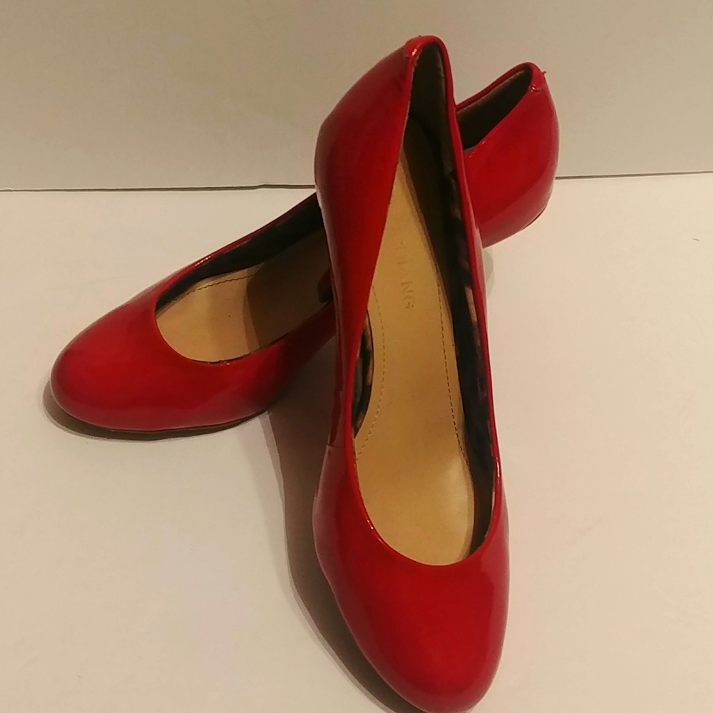 Arturo Chiang Red Patent Leather Pumps